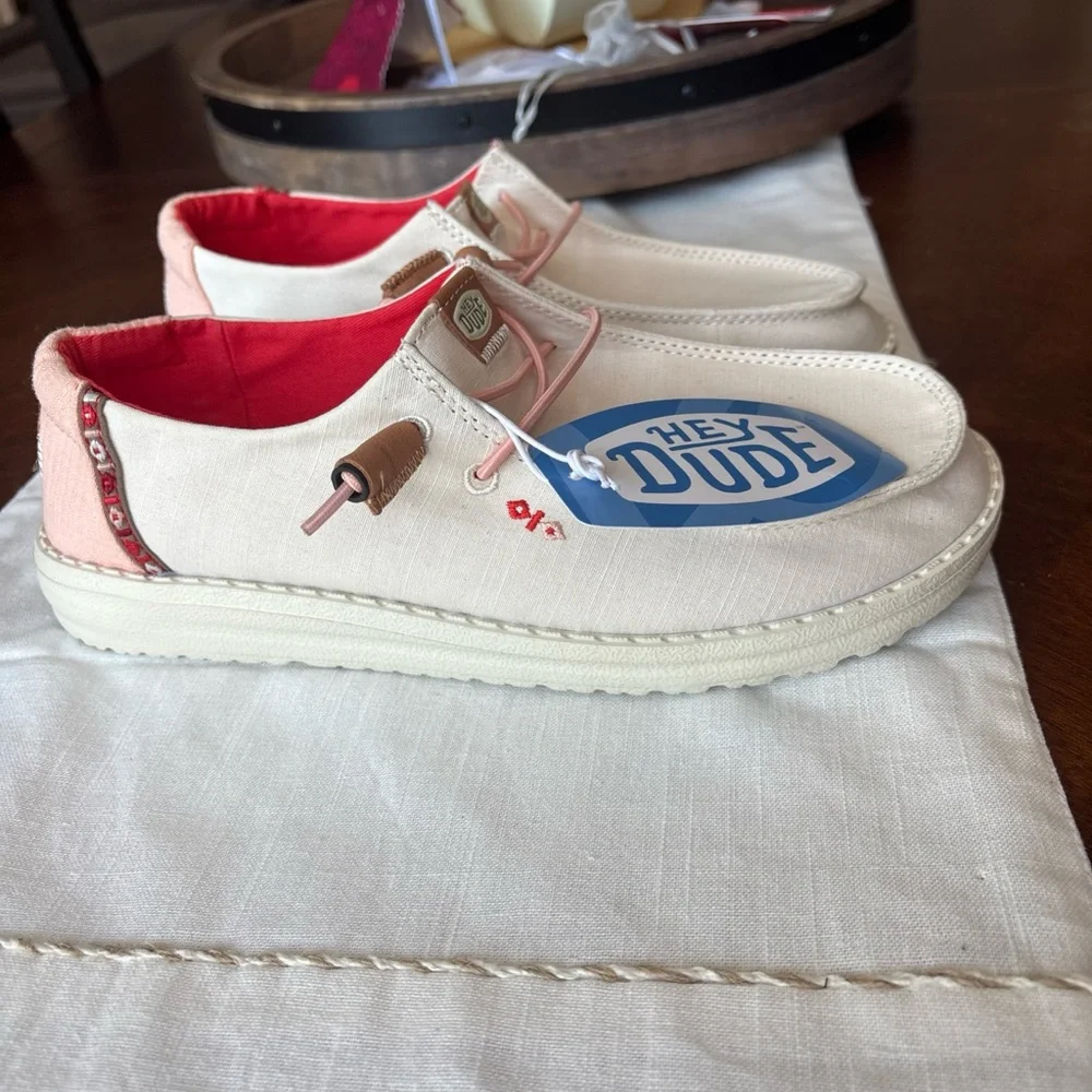 NWOB- HEYDUDE Wendy Chambray Boho Canvas Shoes for Ladies - Natural - Size 9 - Picture 6 of 8